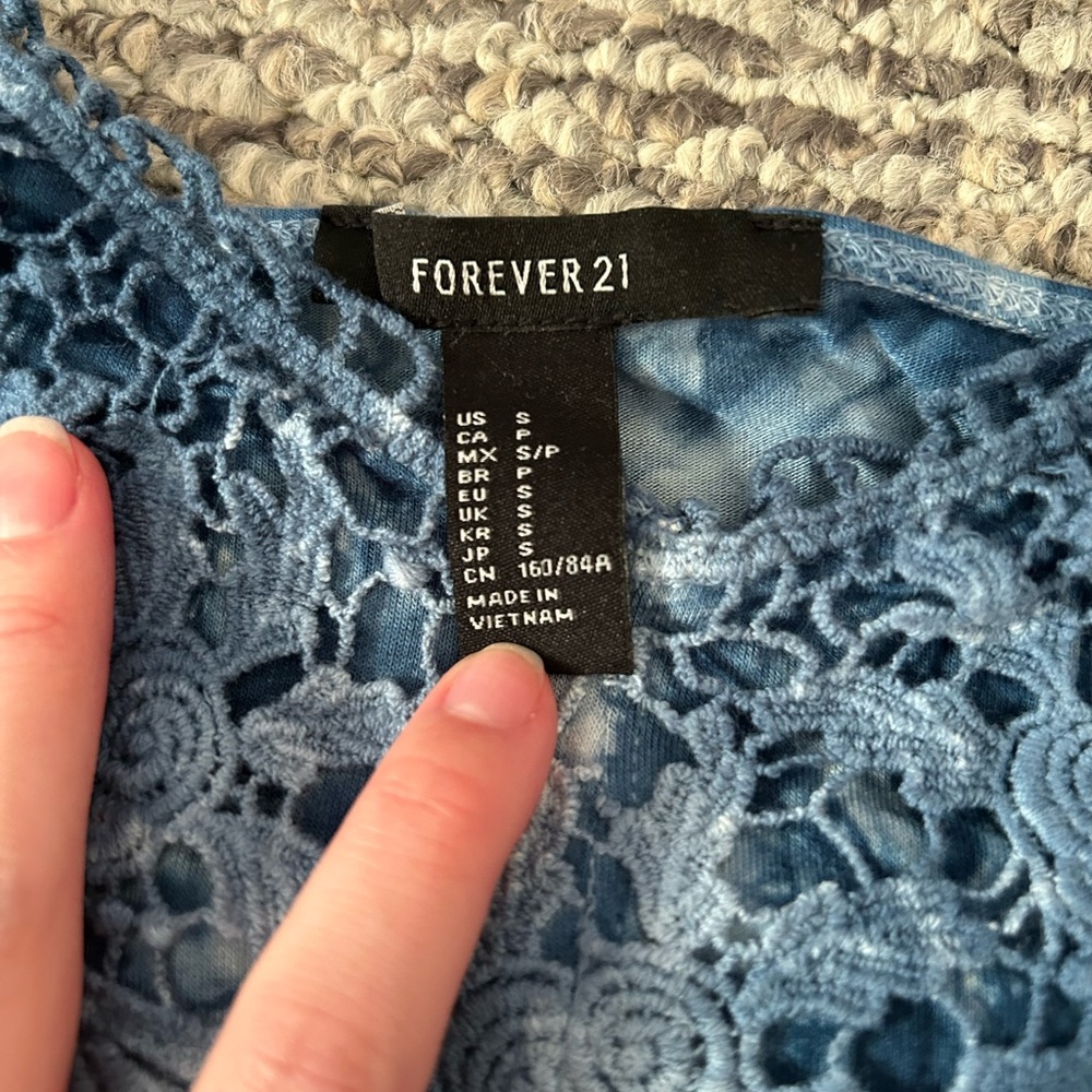 Forever21 Crop Top - Picture 3 of 4
